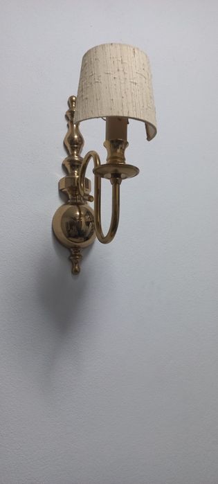 Candeeiros de parede em latão