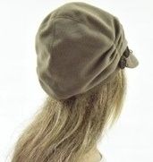 Kaszkiet damski z daszkiem. Nowy. .