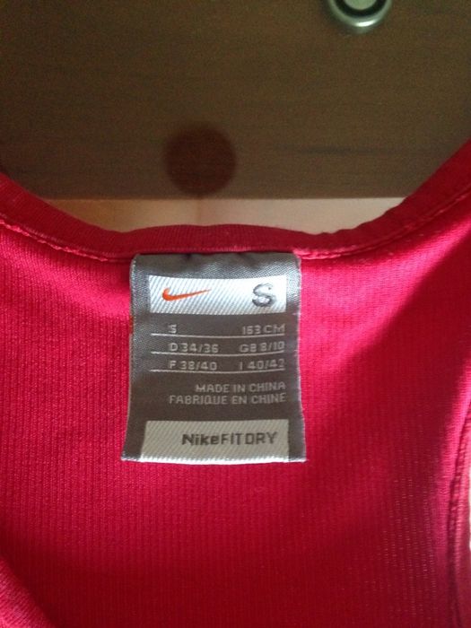 Top Nike vermelho