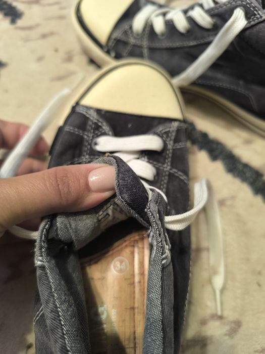 Дуже класні кеди