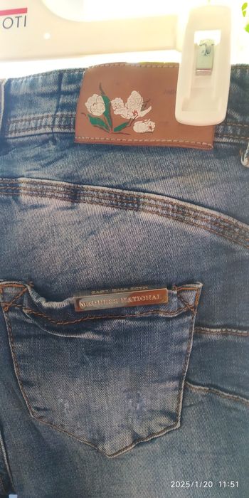 Джинсы AMN  р. 25