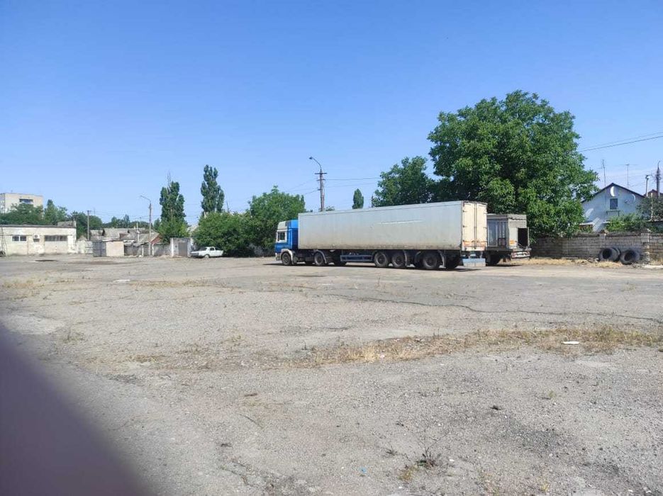 Продаж комплексу заправка - стоянка - підприємства (база) Жовтневе