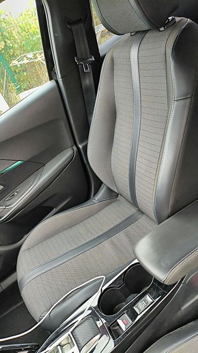 Peugeot e-2008 Allure 2023 | 100% Elétrico | 50 kWh