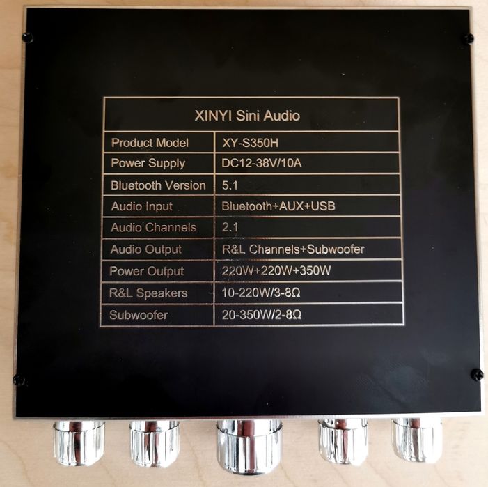 Wzmacniacz klasy D. Bluetotoh 2.1. Bardzo duża moc.