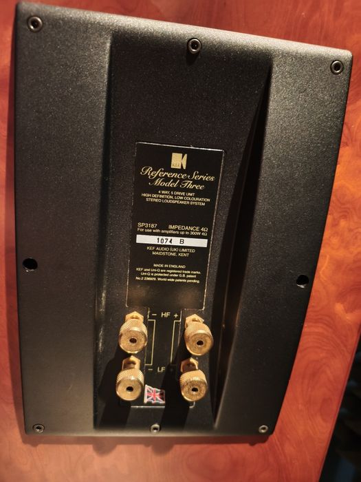 KEF Reference Model Three