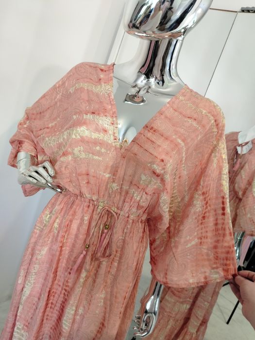 Zwiewna sukienka boho Maxi