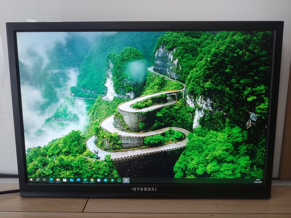 Monitor Hyundai X224W 22"