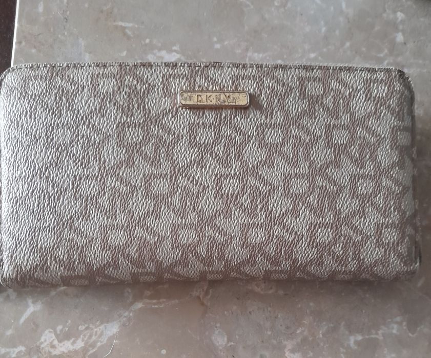 Portfólio DKNY  bom