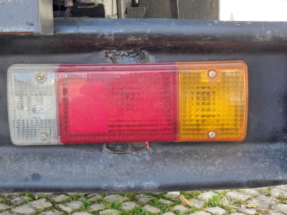 Carrinha de caixa aberta