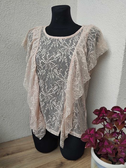jasnoróżowa bluzka koronkowa falbanka XL boho pudrowa transparent ażur