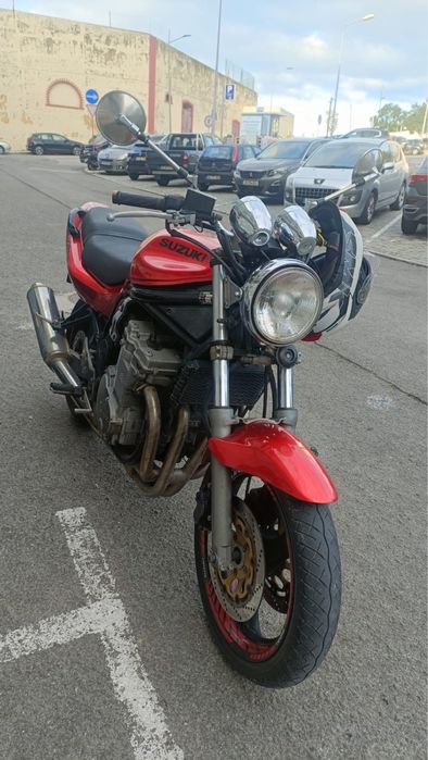 Moto Suzuki impecavel