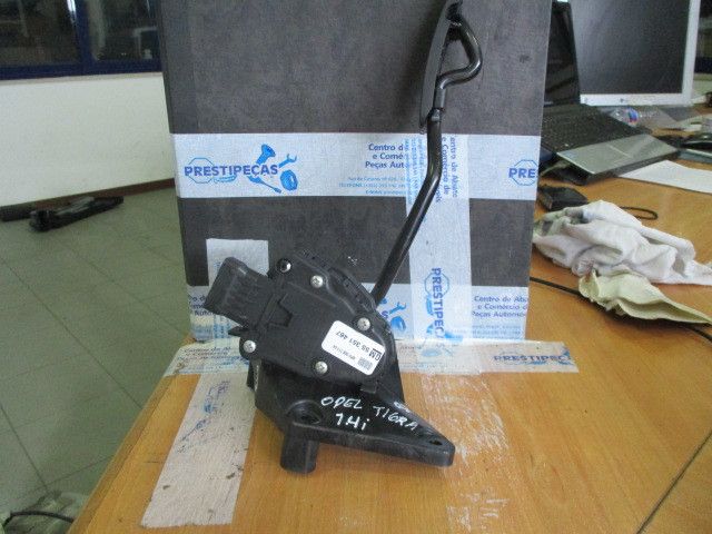 Pedal do acelerador OPEL Tigra TwinTop