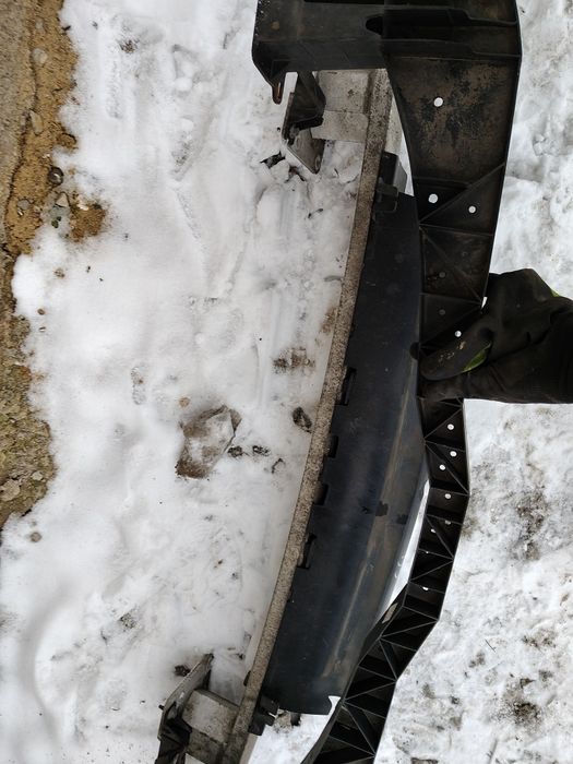 Belka przód przedni pas citroen C4