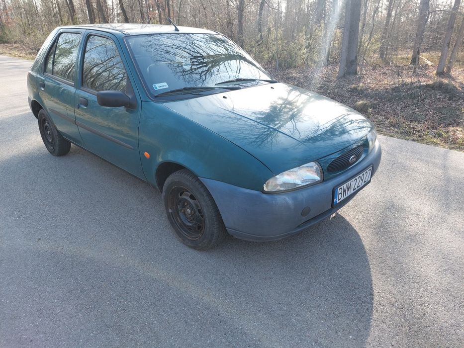 Sprzedam Fiesta 1.3 benzyna