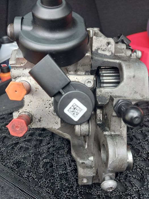 Bomba de Alta Pressão Bosch 1.6 TDI (CRKB) - Ref: 04L130755D