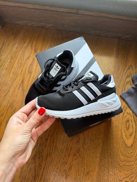 Кросівки дитячі adidas