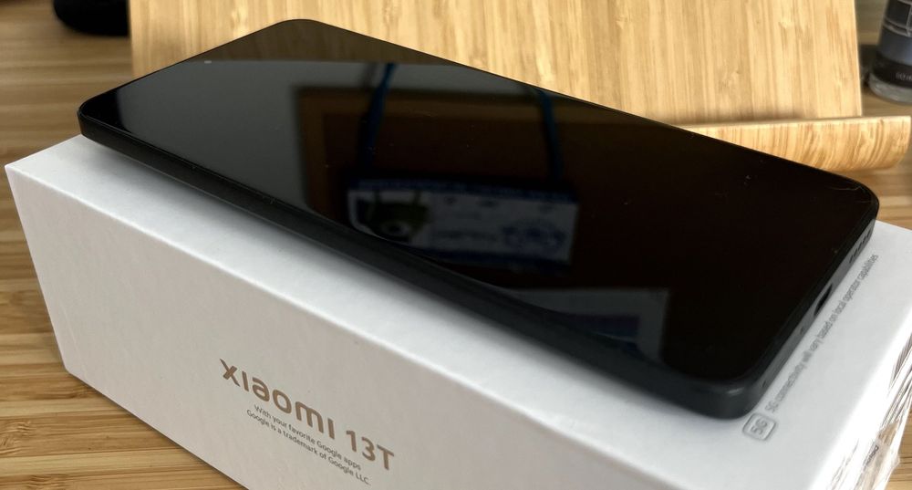 Pack XIAOMI: telemóvel e fones