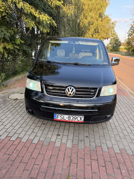 Volkswagen Transporter T5 9 osob long