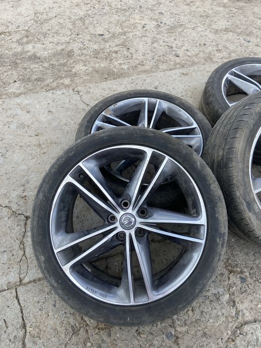 Продам диски з шинами