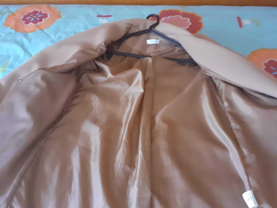 Casaco comprido de senhora