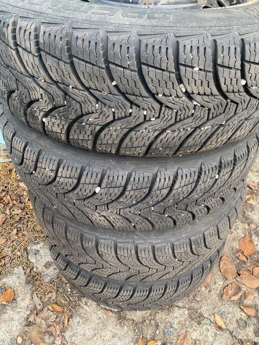 Продам зимові колеса 195/65R15