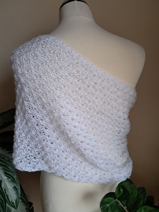 Etola do sukni ślubnej.