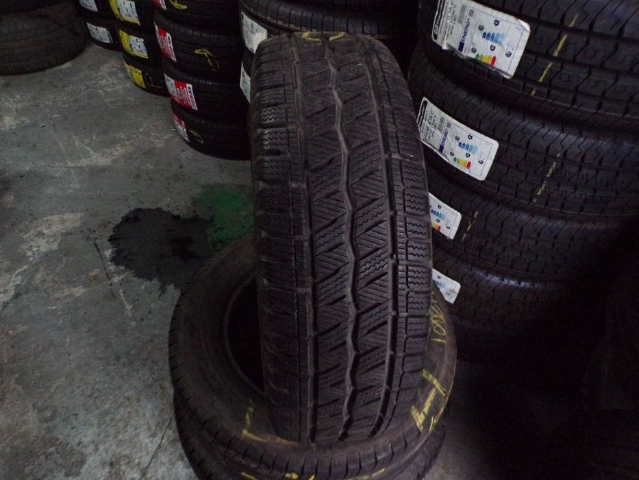 Opona 205/65R16C Hankook Winter I*cept LV (220 netto)