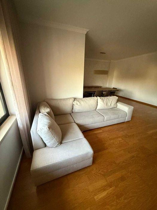 Sofá de canto com 5 lugares