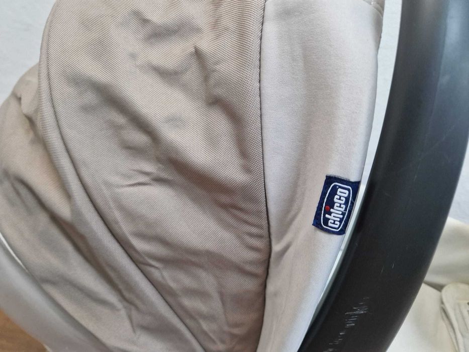 Alcofa Chicco + redutor Doomoo para recém-nascido