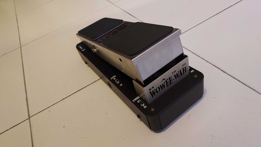 Pedal Wah Baixo G-Lab Wowee