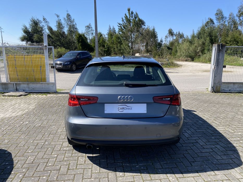 AUDI A3 Sport 3p 1.6 TDI  - GPS