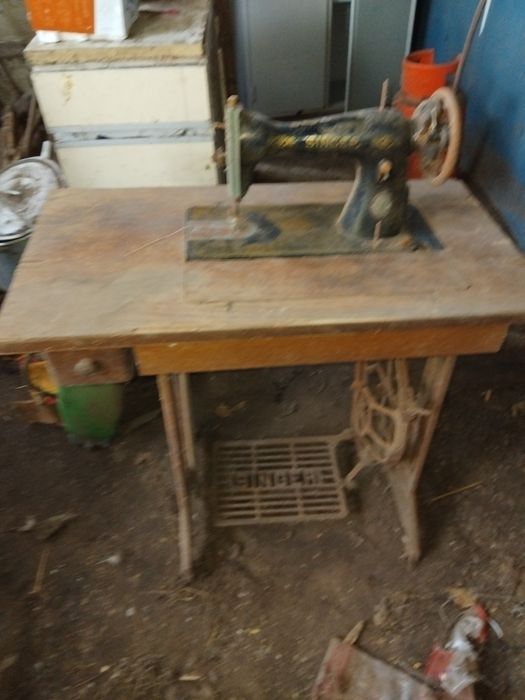 Maquina de costura antiga