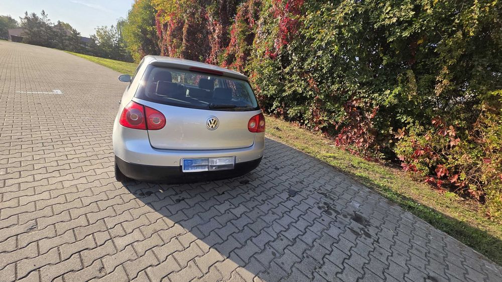 Golf V  1.6   Automat