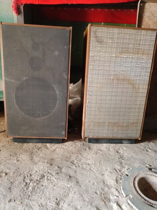 Продам радіолу Вікторія 001