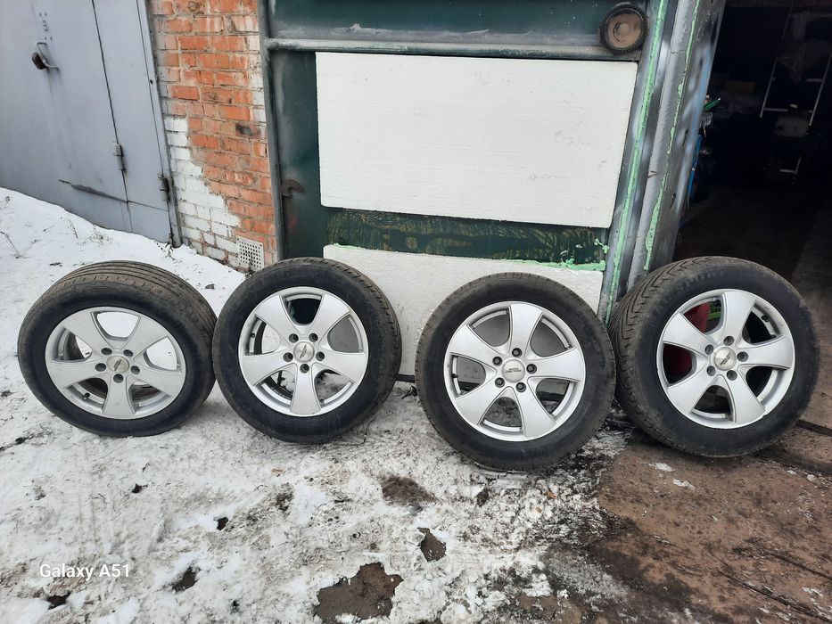Диски з літньою резиною r 16 215/55