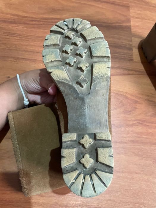 Botas Camurça com renda