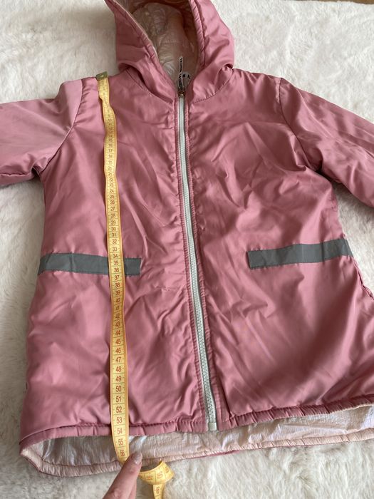 Куртка весна,тепла осінь двохстороння.