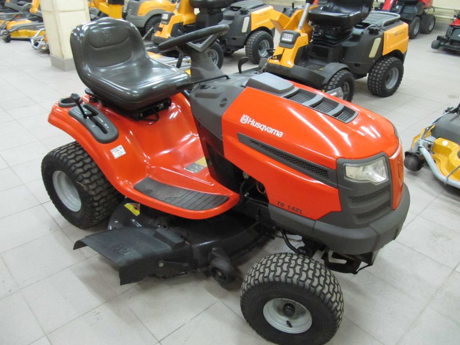 Traktorek kosiarka Husqvarna TS 142L 2018r STAN JAK NOWY