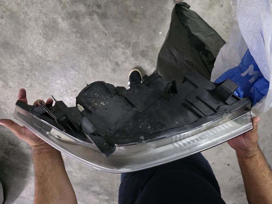 Farol esquerdo Renault Megane 2007