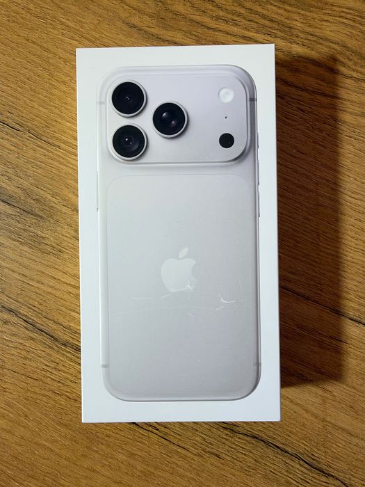 Nowy oryginalnie zamknięty iPhone 18 PRO