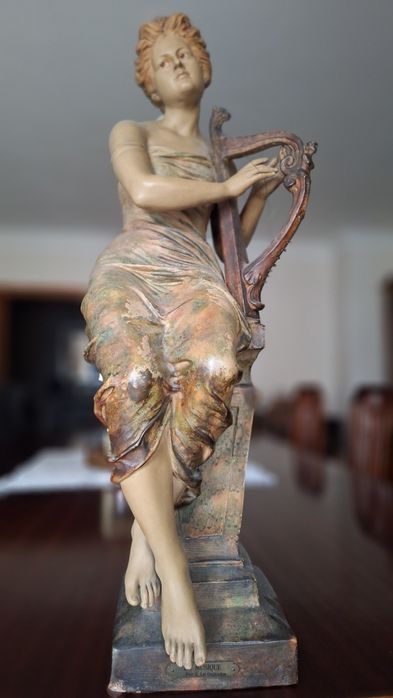 Estatueta Clássica “La Musique” 76cm – Grande Peça Decorativa