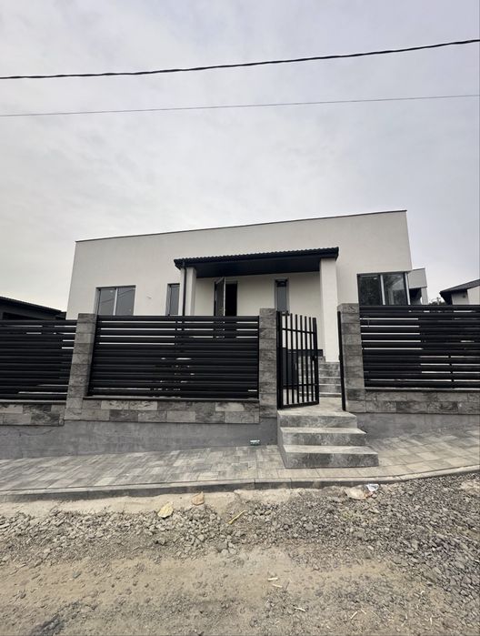 Продаж Американки -топ локація - Червениця