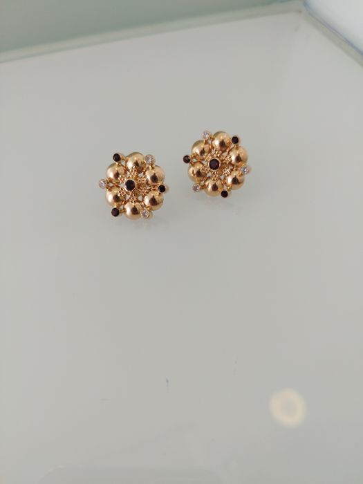 Brincos em ouro de 19,2kt