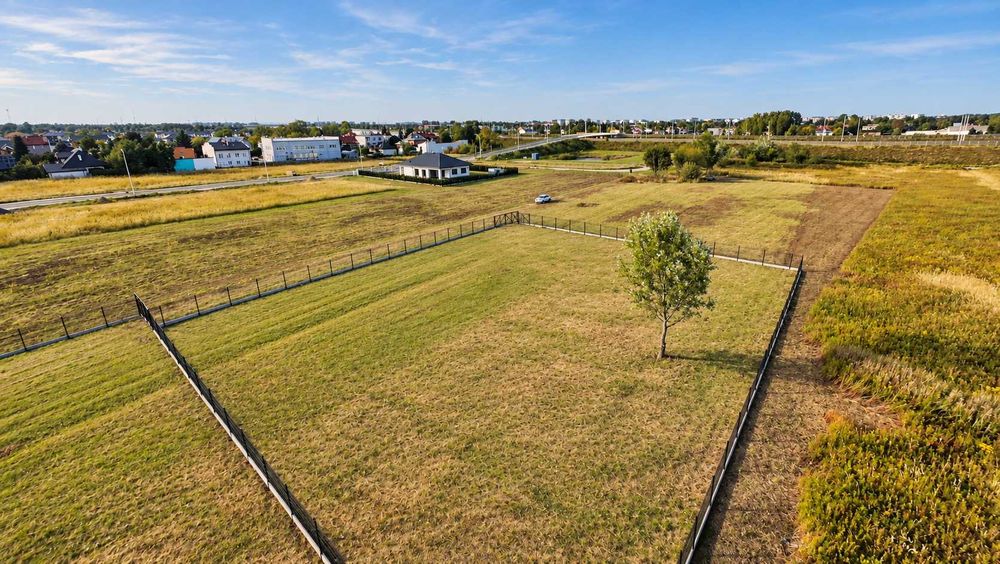Działki na wynajem 2000 i 3100 m2 Bezpośrednio od właściciela blisko Okęcia
