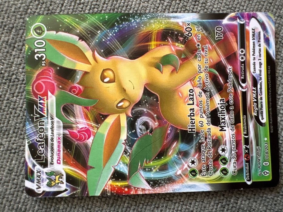 Cromo Pokémon Leadeon VMAX