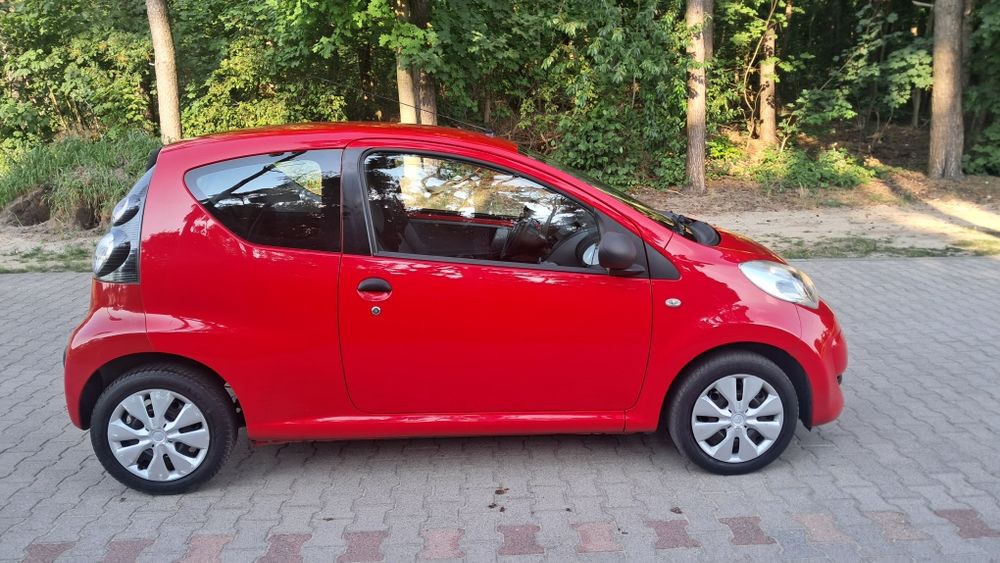 Okazja.Ładny Citroen z małym przebiegiem.