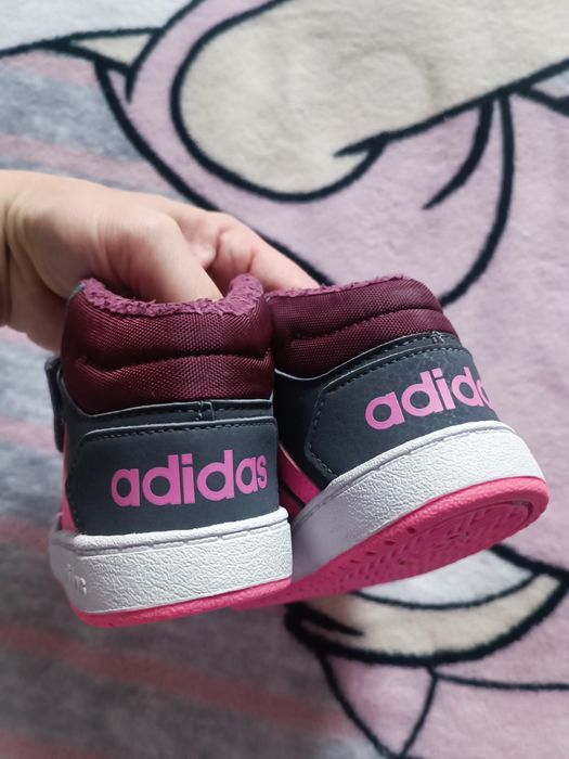 Buty, adidasy, kozaki 21