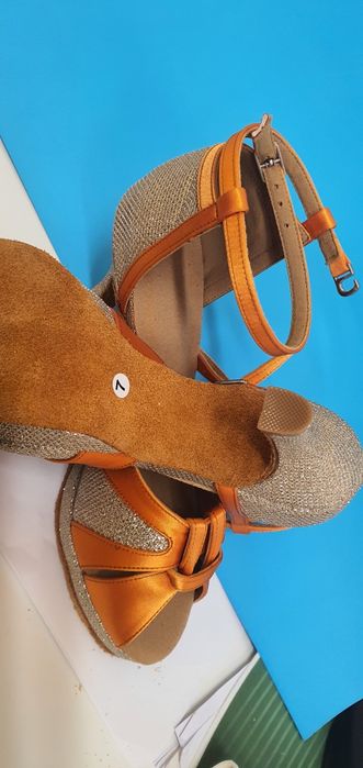 Sapatos de Dança Mulher Novo