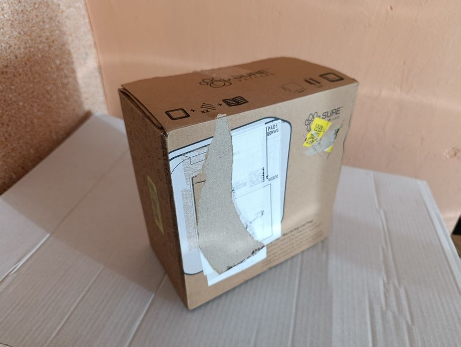 Дверцята автоматичні "SureFlap" для кішок та собак