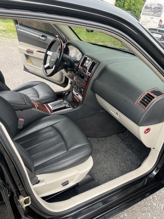 крайслер 300с заказ аренда авто на свадьбу